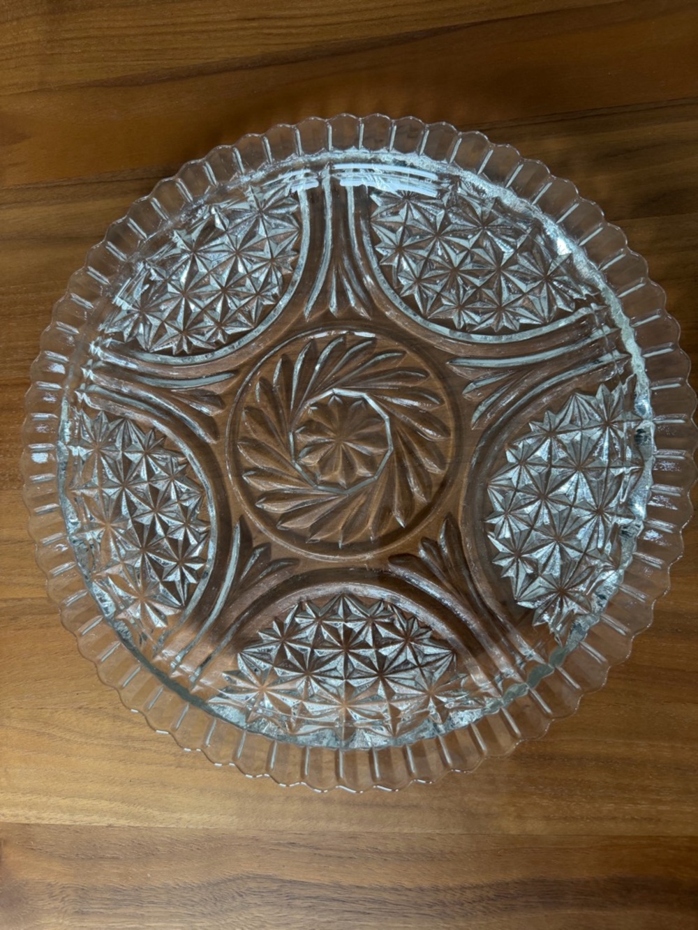 🌼3/$55 Glass Serving Platter - Decorative Pressed Glass with Scalloped Edge. 12”